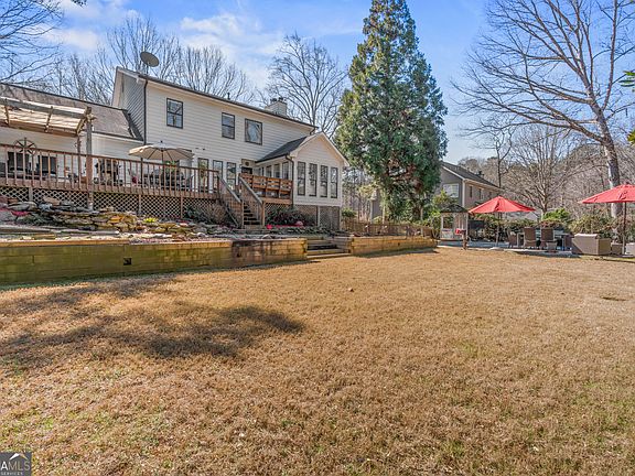 3rd image of 485 Surveyors Point