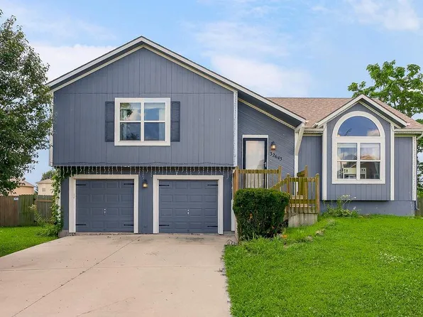 32643 W 172nd St, Gardner, KS 66030