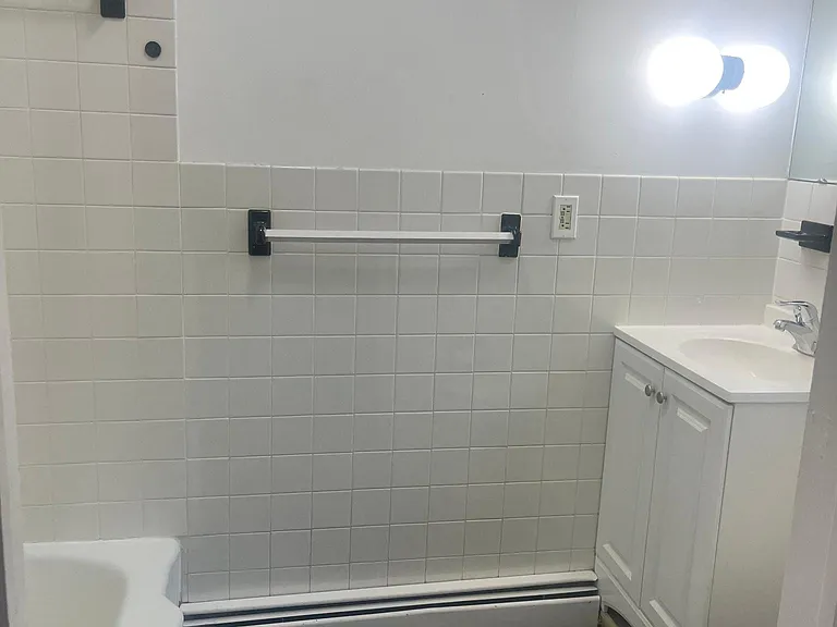416 Bloomfield Ave #3 — Photo 4