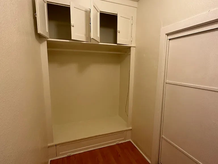 504 S Rampart Blvd #7 — Photo 3