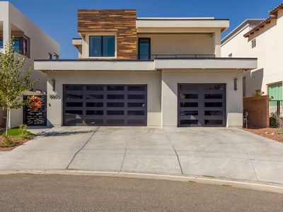 8805 Silver Oak Ln NE, Albuquerque, NM, 87113