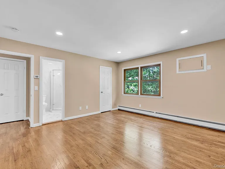29-31 Fisher Ave #31 — Photo 12