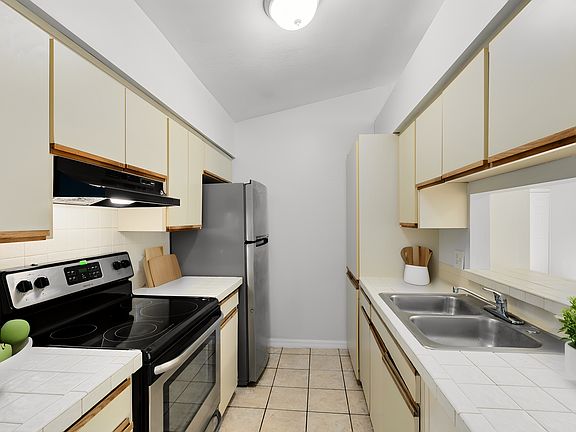 4th image of 1040 S Buena Vista Dr #1050