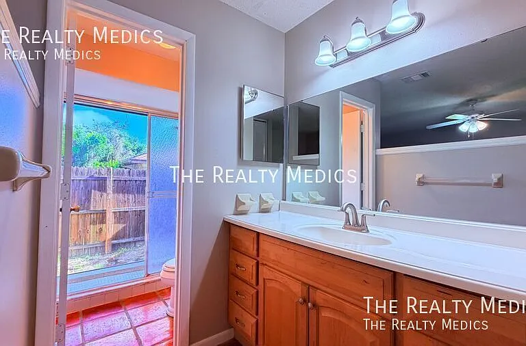 481 Timberwood Trl — Photo 10