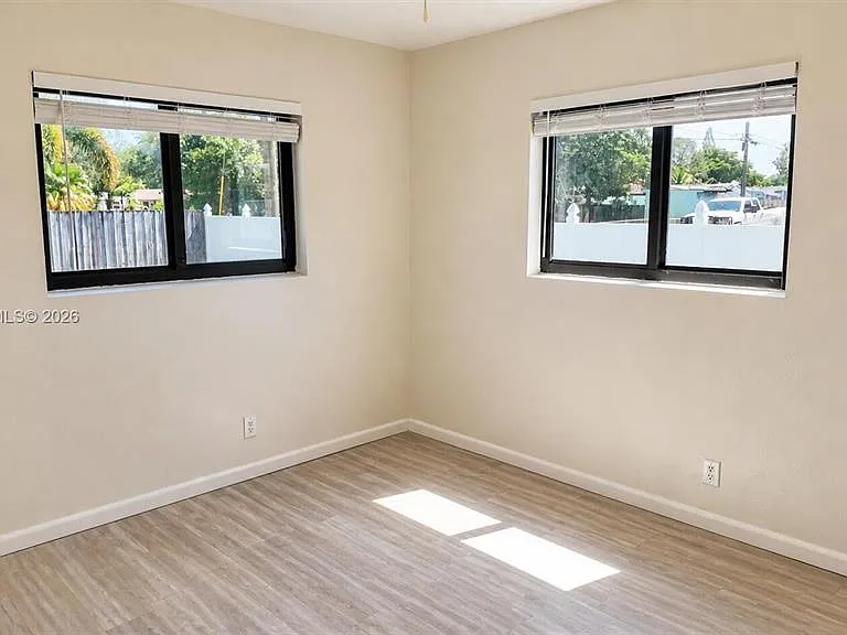 6701 Pershing St — Photo 6