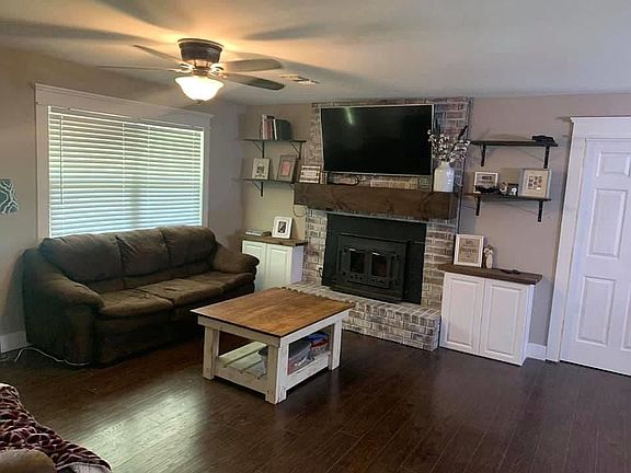 2nd image of 12394 Bluebird Ln