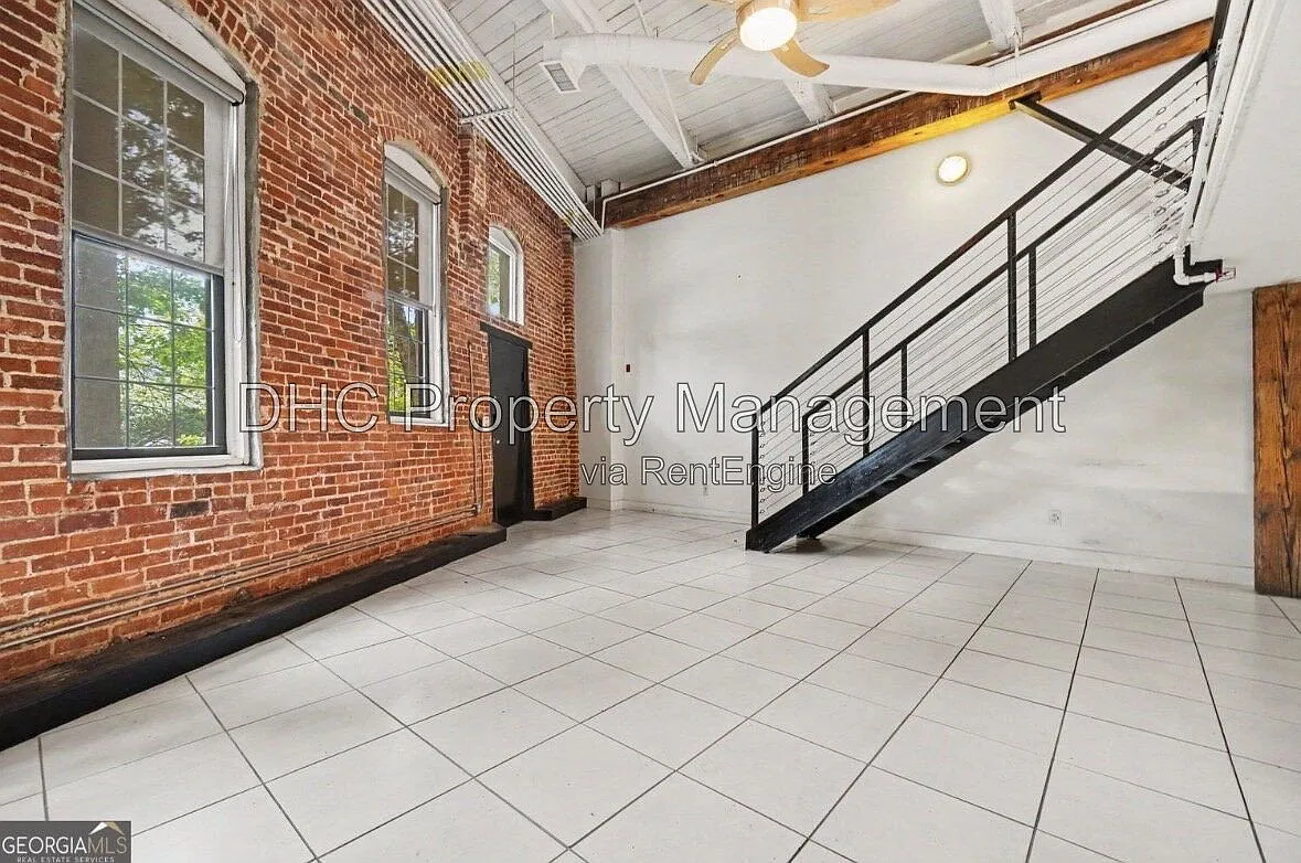 2 bed, 2.0 bath, 1480 sqft, $2,150 — Photo 4
