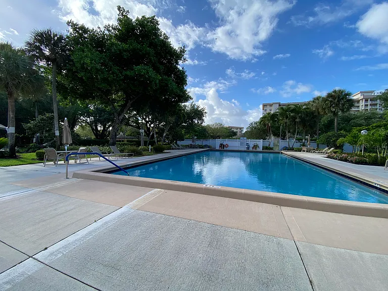 3503 Oaks Way #202 — Photo 34