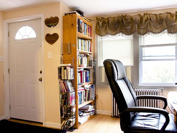 3rd image of 8718 Avenue L