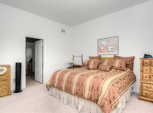 142 Rose Dr, Bloomingdale, IL 60108