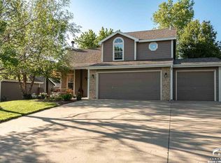 2000 Goodell Ct, Lawrence, KS 66046