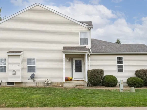 100 Meander Ln, Elyria, OH 44035