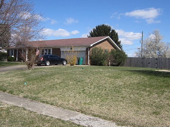 3rd image of 410 Highland Dr