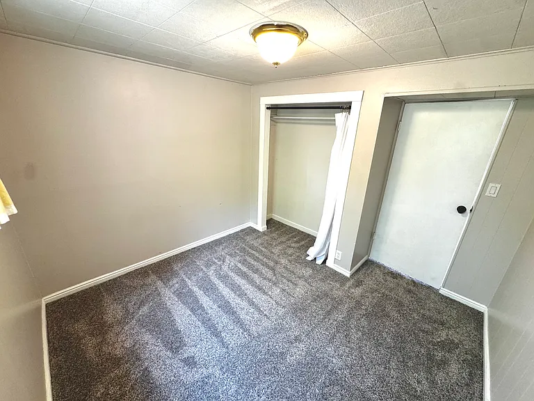 525 N 300th St W — Photo 12