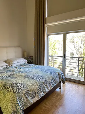 Rented by Compass | media 18