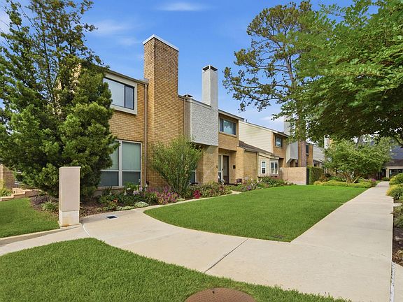 4th image of 12625 Memorial Dr APT 51