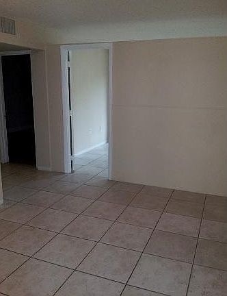 4th image of 8820 Fontainebleau Blvd APT 305