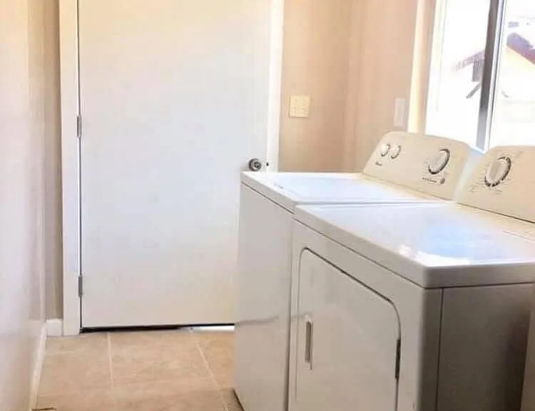 2712 Knox Ave — Photo 11