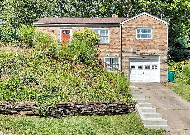 309 Canterbury Dr photo 1