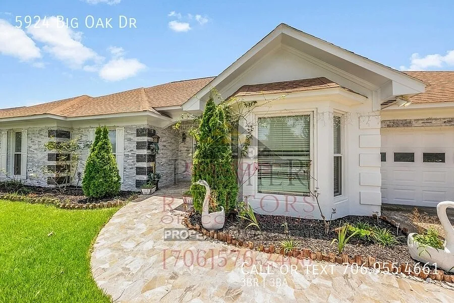 5924 Big Oak Dr