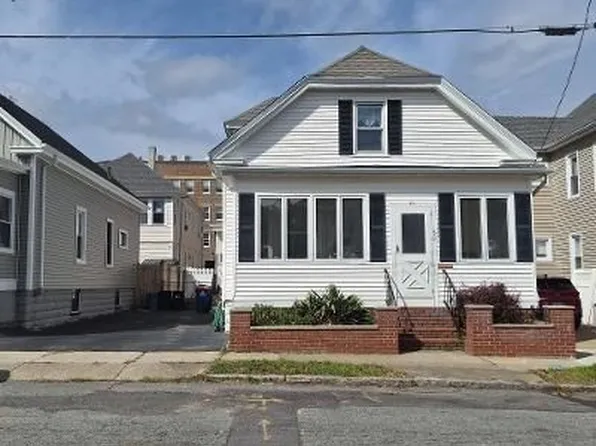 51 Central Ave, New Bedford, MA 02745