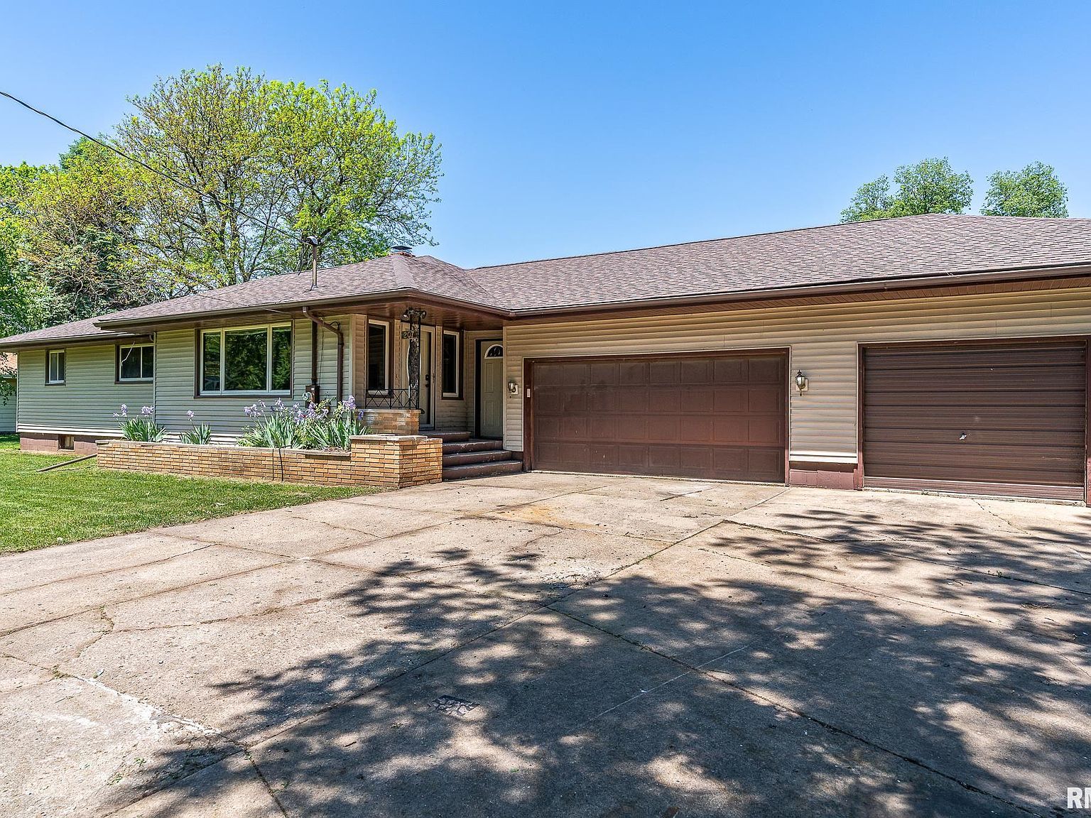 207 McKinley St, Hooppole, IL 61258 Zillow