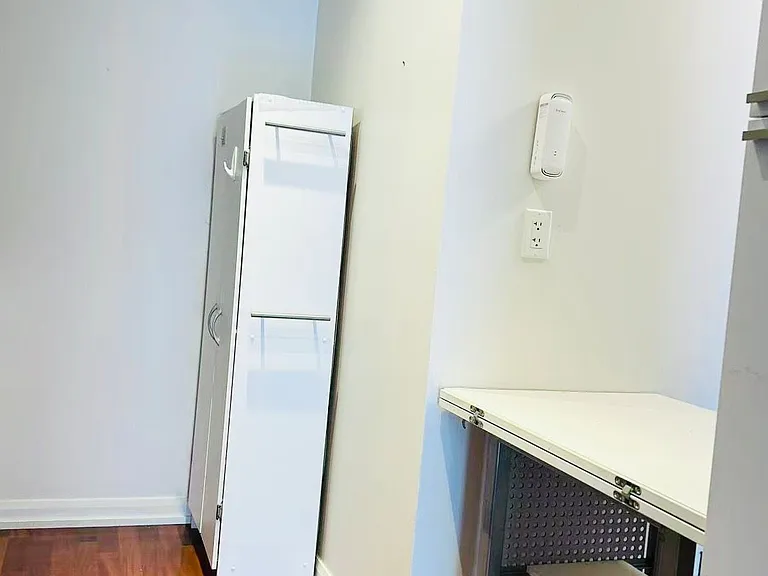 111 Elizabeth St E #705 — Photo 5