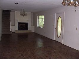 3rd image of 1033 N Broad St