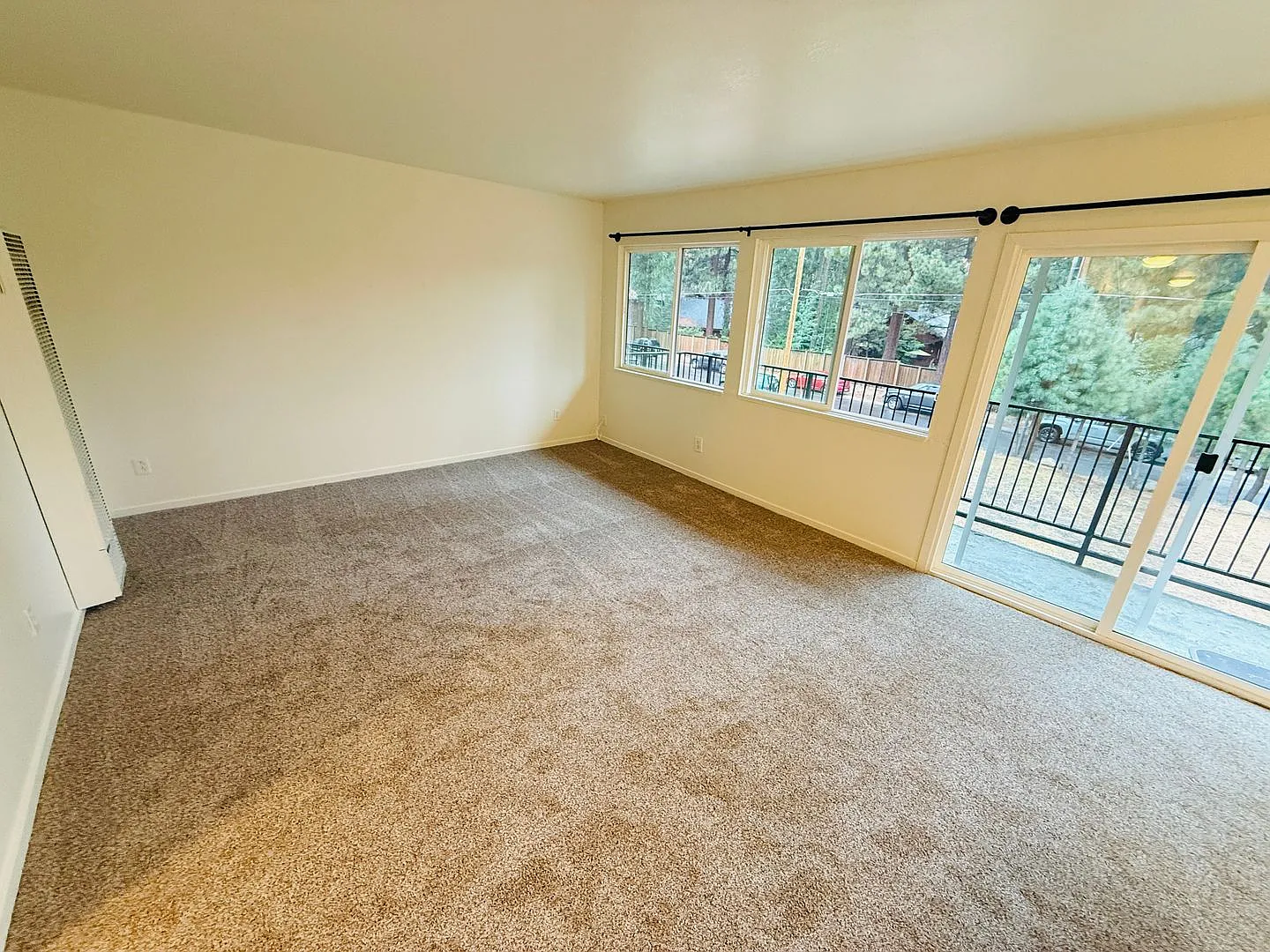 2 bed 1 bath apartment for rent in South Lake Tahoe — Photo 4