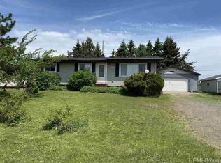 760 W Division St, Ishpeming, MI 49849