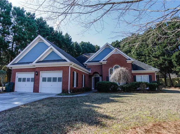 3875 Spring Manor Ct, Loganville, GA 30052