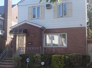 7627 173rd St, Fresh Meadows, NY 11366