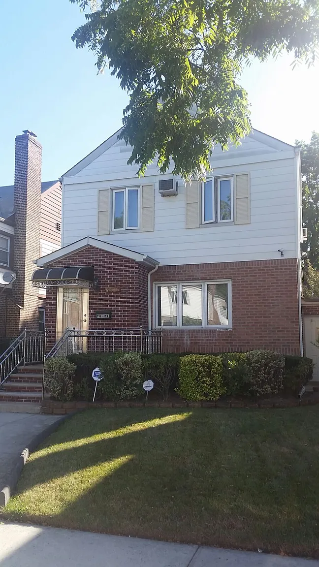 7627 173rd St photo 1