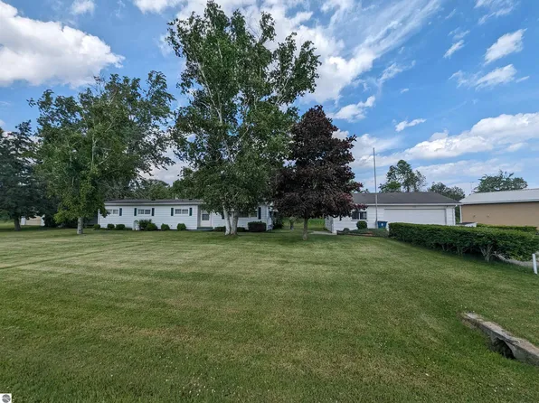 1761 S Riverside Dr, Au Gres, MI 48703