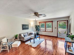 309 W Foley St, Alvin, TX 77511