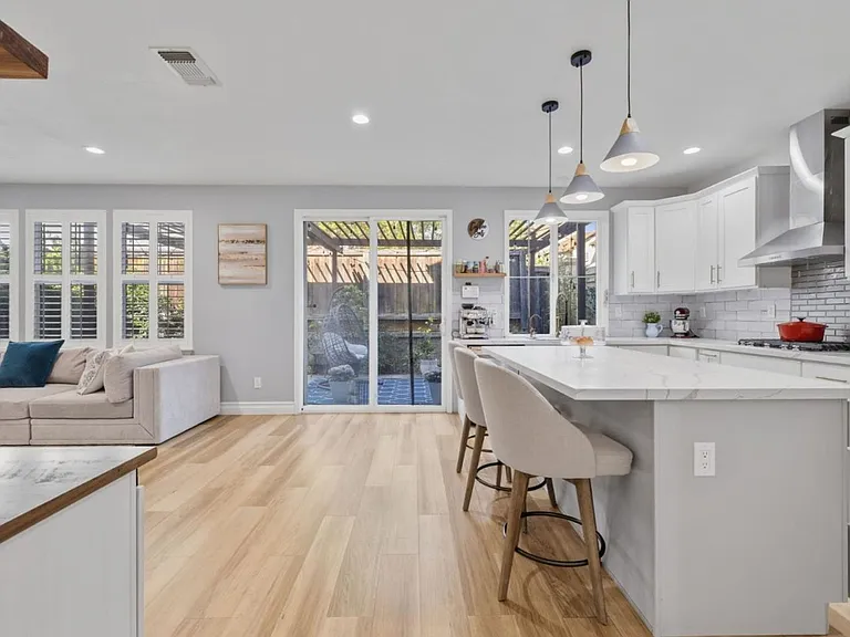 7238 Basking Ridge Ave — Photo 7