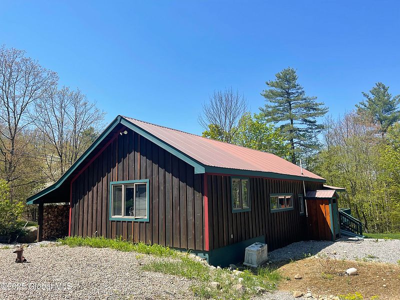2nd image of 69 Duell Hill Road
