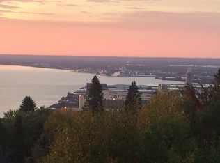 1001 W 6th St, Duluth, MN 55806