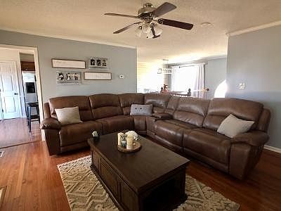 2nd image of 1336 Bluebonnet Dr