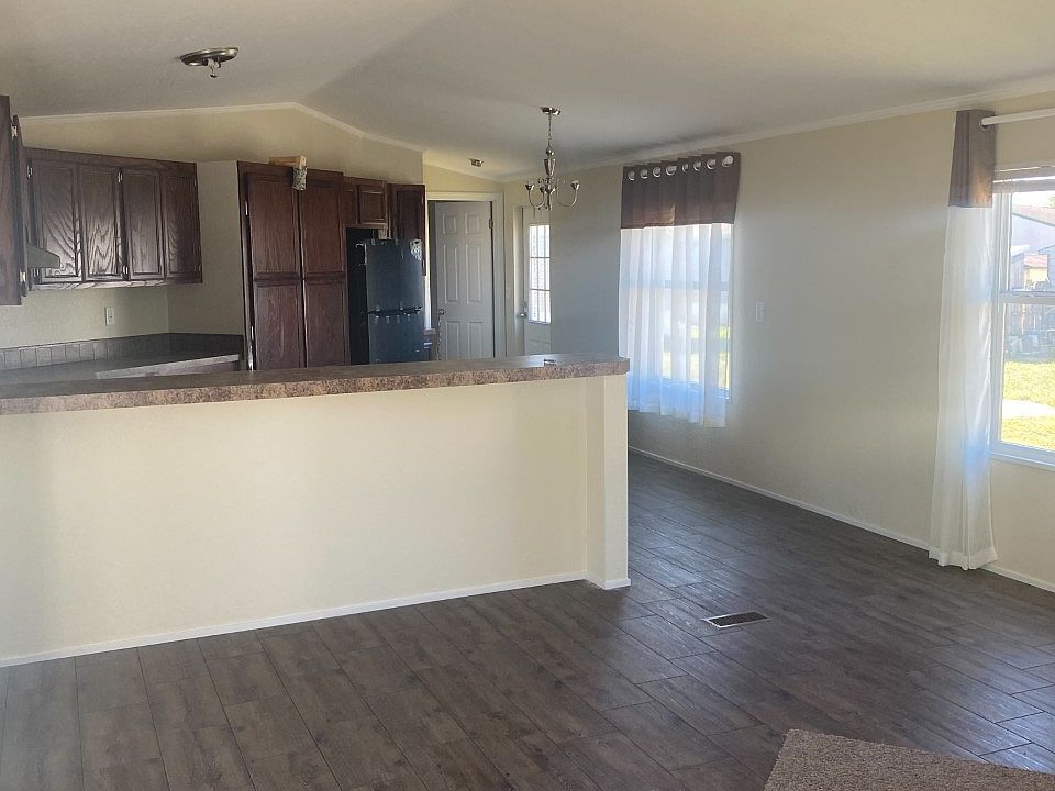1st image of 1440 W Plum St #57