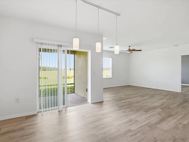 15769 High Bell Pl — Photo 28
