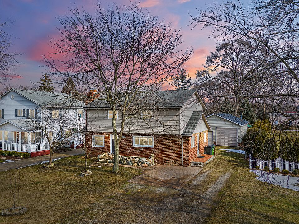 1st image of 47686 Burton Dr