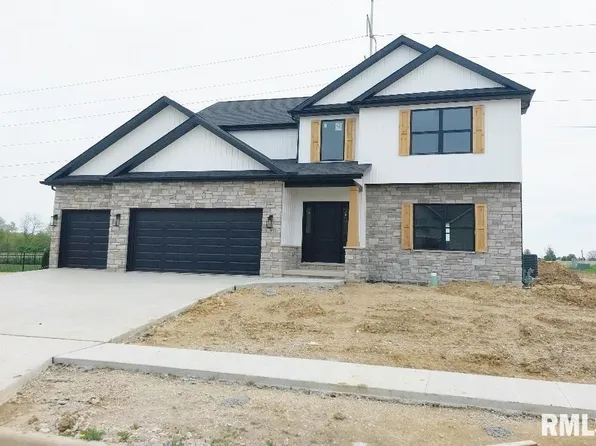 1801 Rustic Oak Dr, Washington, IL 61571