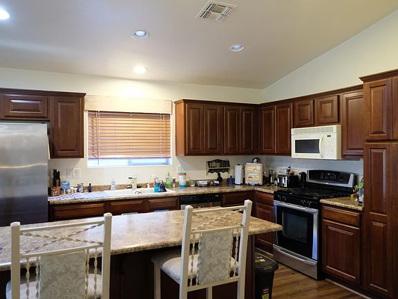 5th image of 2900 E Mead Dr