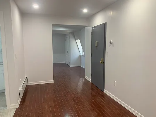 Rented by Homemax Realty Inc. | media 7