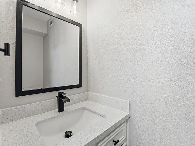 20222 Prince Creek Dr — Photo 18