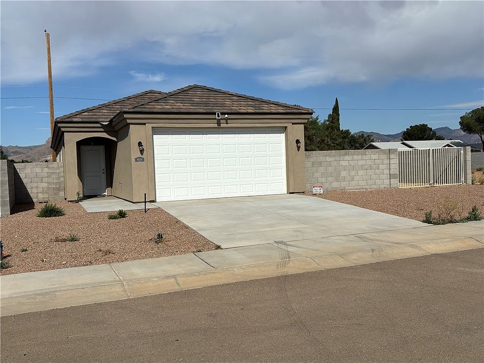 1st image of 4939 N Famoso Drive