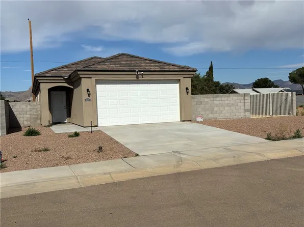 4939 N Famoso Drive, Kingman, AZ 86409