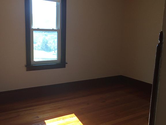 5th image of 96 S Reber St