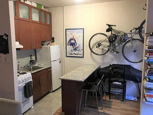 Rented by Dynamik Realty | media 36